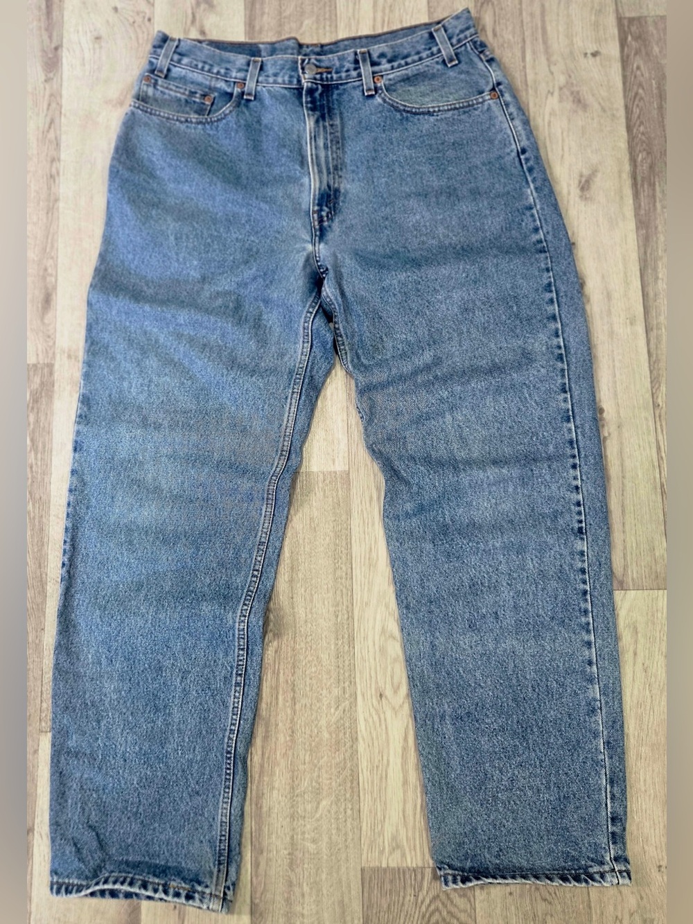 Vintage Levi’s 553 Relaxed Fit Straight Leg Jeans “1999” Men’s 35x32
